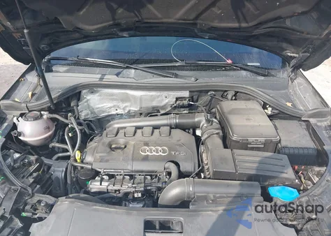 2018 Audi Q3 2.0T Premium/2.0T Sport Premium z USA, uszkodzony, nr VIN WA1JCCFS7JR014913